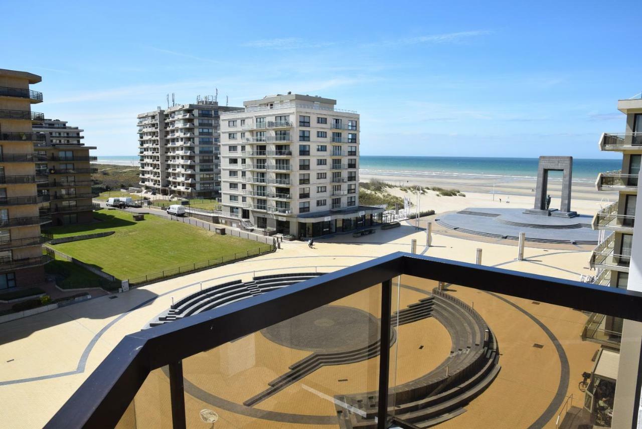 Plaza Lägenhet De Panne Exteriör bild